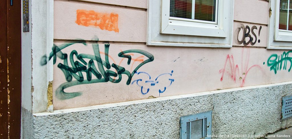 Graffitis an Fassade